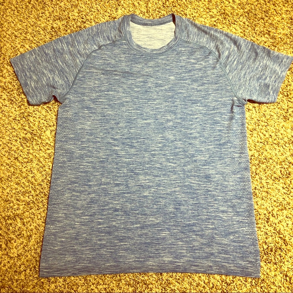 Men’s Blue Lululemon Athletic Shirt